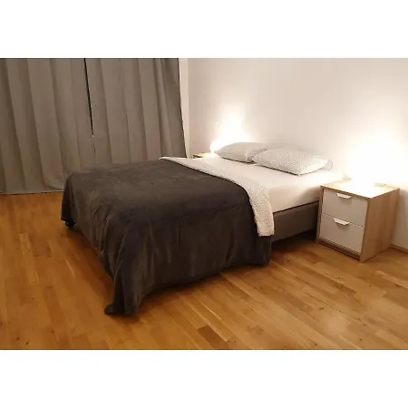 Mi Casa 1 Apartment *